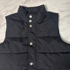 オールドネイビー　中綿ベスト メンズXS 黒の画像