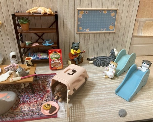 【仙台市限定】猫?のリビングルームディスプレイ