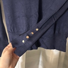 ZARA/装飾付きセーター/Vネックの画像