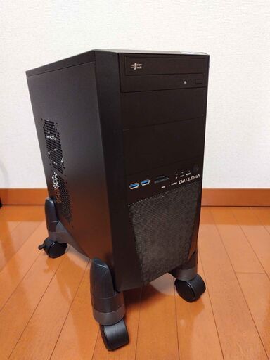 購入時13万円ほど　ゲーミングPC　譲ります。
