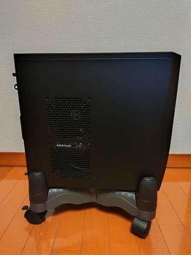 購入時13万円ほど　ゲーミングPC　譲ります。