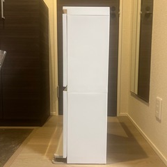 【ほぼ新品】【奥行き28cmで薄い】スタイリッシュごみ箱 白の画像