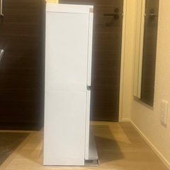 【ほぼ新品】【奥行き28cmで薄い】スタイリッシュごみ箱 白の画像