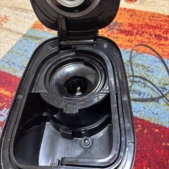 アイリスオーヤマ 全自動コーヒーメーカー ミル3段階 豆・粉対応 挽き目調整 メッシュフィルター ブラック 自動保温 自動電源OFF お手入れ簡単 ミル付き BLIAC-A600-Bの画像