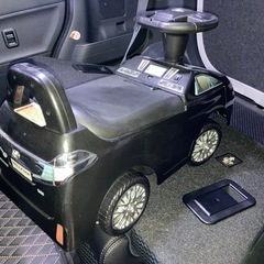 子供用乗り物の画像