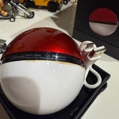 モンスターボール型の充電器×1個の画像