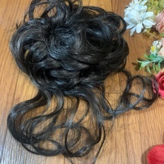 髪飾り　成人式等の画像