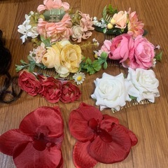 髪飾り　成人式等の画像