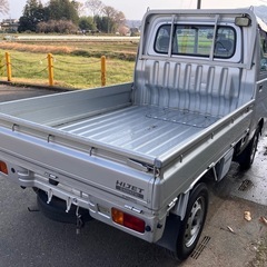 車検2年付　走行6.2万キロ　4WD 5MTハイゼットトラックの画像