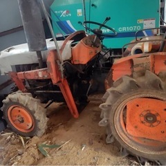 クボタ　トラクター　2台の画像