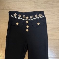 冬ブラックズボンの画像