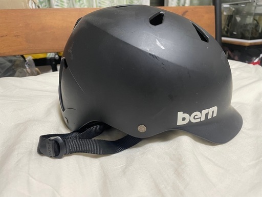 bern ヘルメット