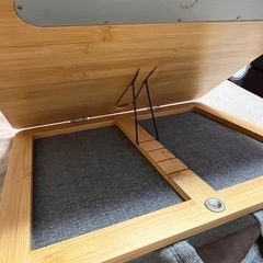 膝上テーブルの画像