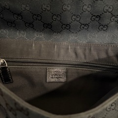 GUCCI ボディバッグの画像
