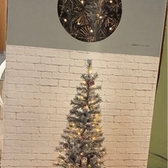 4/6まで引き取り希望。ニトリのクリスマスツリー。大型180cm。の画像