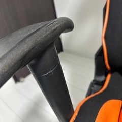 ゲーミングチェアの画像