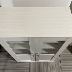 M871 ミニ食器棚・ガラス付きキャビネット  木目調デザイン 美品の画像