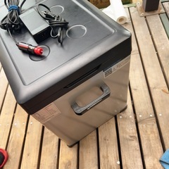 ポータブル車載可能冷凍冷蔵庫50Lの画像