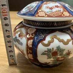 有田焼 錦松梅 染錦 金彩 蓋付き小鉢 蓋物 陶器 容器 和食器の画像