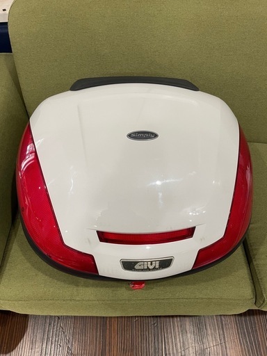 20%値下げ♪ QZ0180 GIVIジビ バイク用 トップケース リアボックス