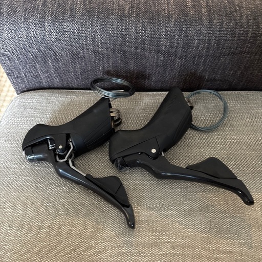 Shimano 105 r7000 シフター・レバー 新品　未使用