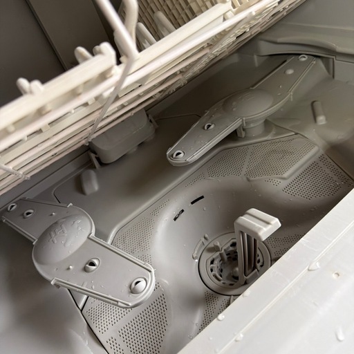 【引取限定】４月28日まで！パナソニック　電気食器洗い乾燥機　2019年製　中古品　NP-TH2  食洗器　Panasonic