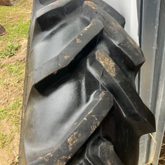 トラクタータイヤ　中古の画像