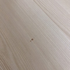 テーブルと椅子×4の画像