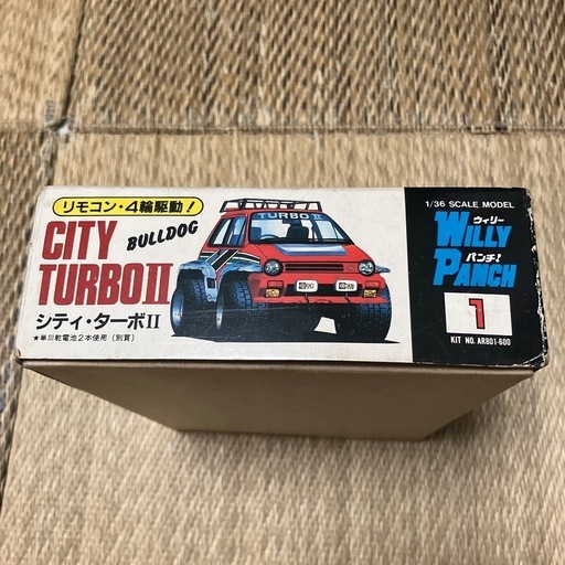 ARII PLASTIC MODELウィリーパンチ1/36スケールシティターボ