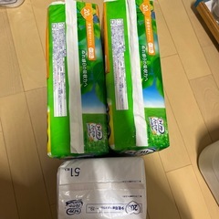 ライフリー 尿漏れパッド 19cm 102枚×2個　おまけ　計255枚　20cc 少量の画像