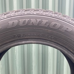 ダンロップ215/60R 16スタッドレス　
ウインターマックス　の画像