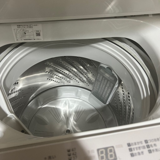 美品　2024年製パナソニック洗濯機5キロ　NA-F5B2