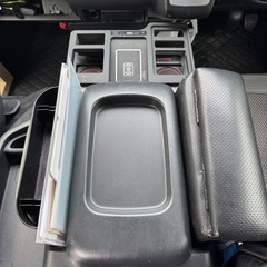 ハイエース車用品の画像