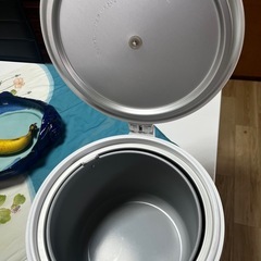 保温ジャー（大きめ・美品)の画像