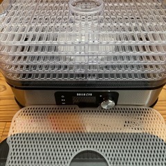 フードドライヤーの画像