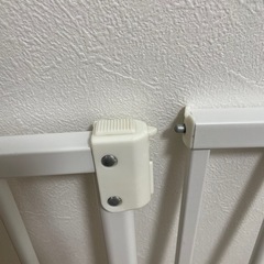 日本育児 ベビーゲートBaby's Gate ホワイト　拡張フレーム1本つきの画像