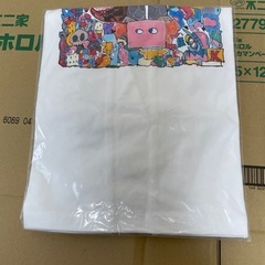 UNIQLO Tシャツの画像