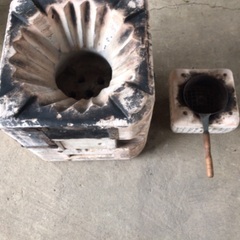 練炭用？1000円小さいのもセットの画像