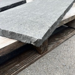 【バサルトストーン　敷石】お引取りです！ ＊御影石・タイル・大理石・砂利・石・石材・庭石・ロックガーデンなど＊の画像