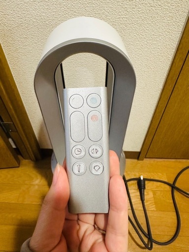 Dyson Pure Hot+Cool　空気清浄ファンヒーター (HP00）