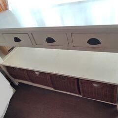 サイドボード　収納家具の画像