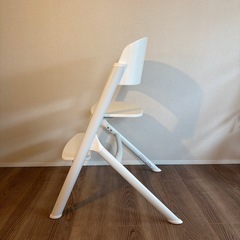 ベビー
ハイチェアの画像