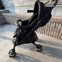 アップリカ　ベビーカーの画像