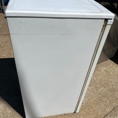 DAEWOO ダイウー 電気冷凍庫 DFR-T85AW 85L 冷凍庫 フリーザーの画像