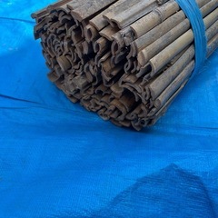 生竹 平割 200本セット  畑仕事や竹細工や製品の材料に最適 の画像