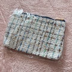 ★新品未使用　未開封★  ブルーのポーチの画像