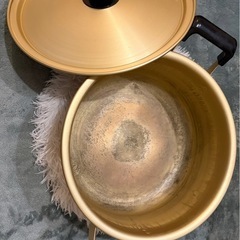 大きな鍋の画像