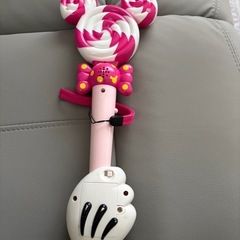 光るミニーステッキの画像