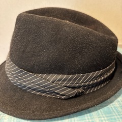 中折れハットの画像