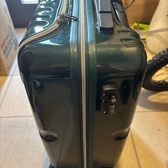 ジャンク スーツケース  の画像